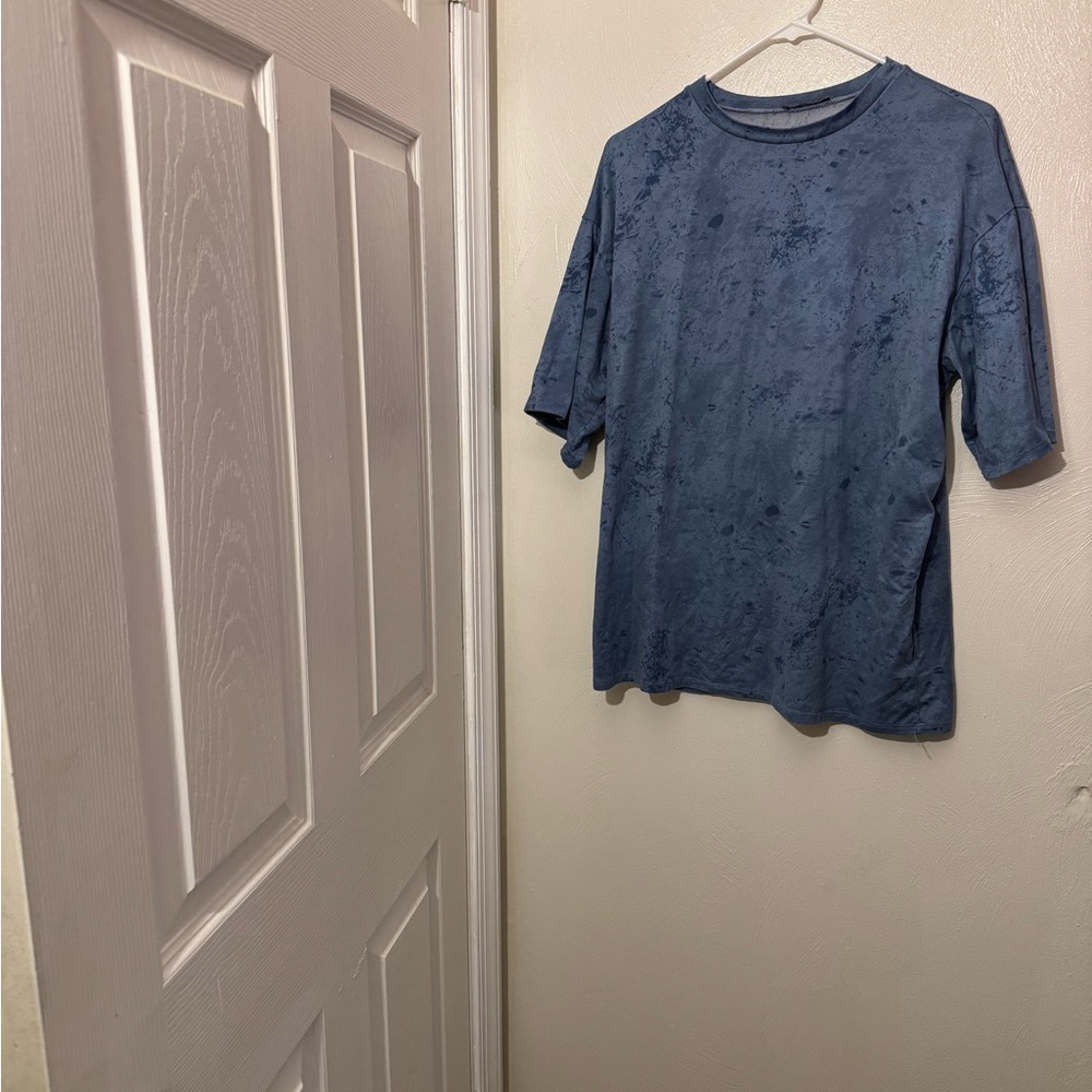 Fashion nova legging set blue
Size small